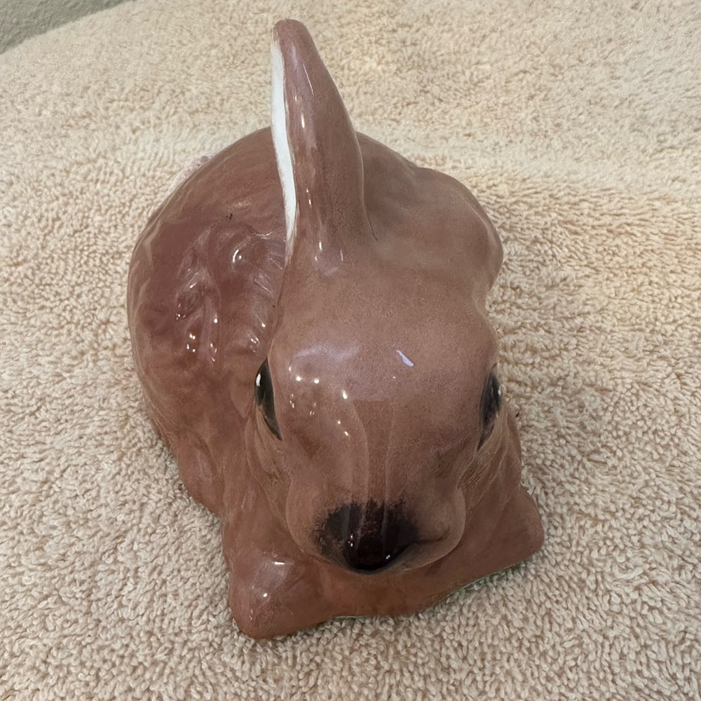 Ceramic Cottontail Figurine.